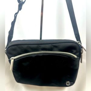 Lululemon crossbody